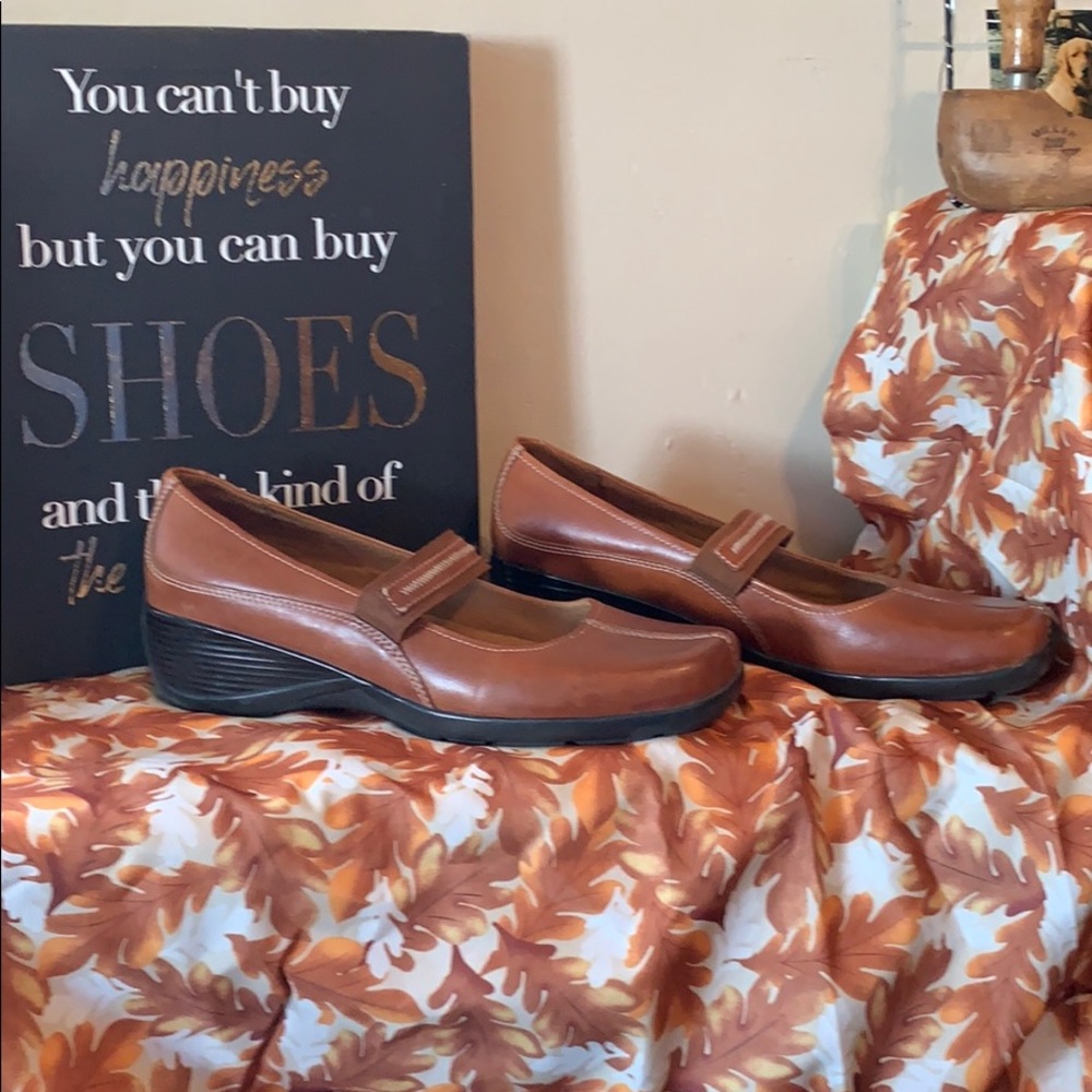 Naturalizer brown leather Mary Jane